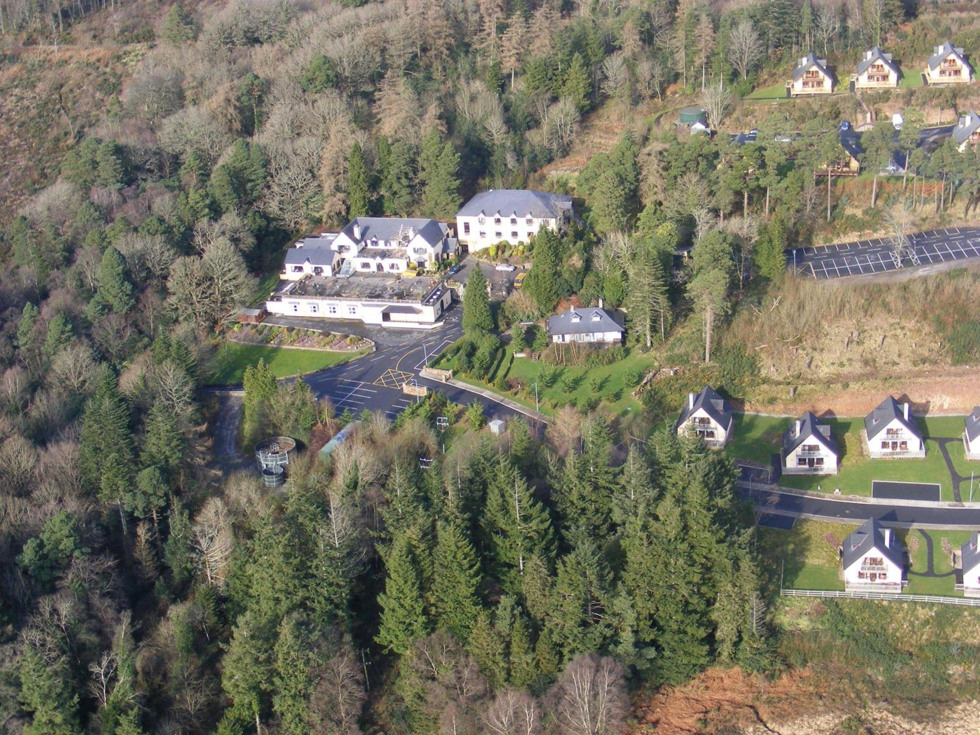 Aherlow House Hotel & Lodges Exteriör bild