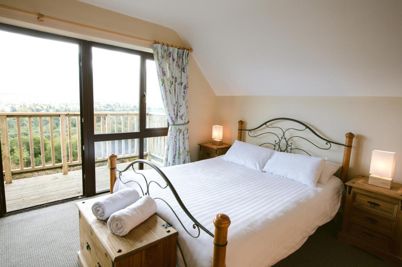 Aherlow House Hotel & Lodges Exteriör bild